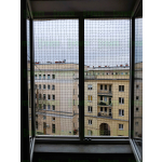 Założenie siatki dla kota na okno