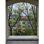 Wzmocniona siatka drutem na okno dla kota bez wiercenia