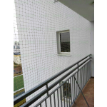 Wzmocniona siatka dla kota na balkon montaż