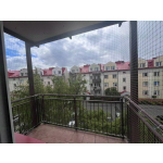 Montowanie siatki dla kota na balkon bez wiercenia Warszawa