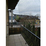 Wzmocniona siatka dla kota na balkon